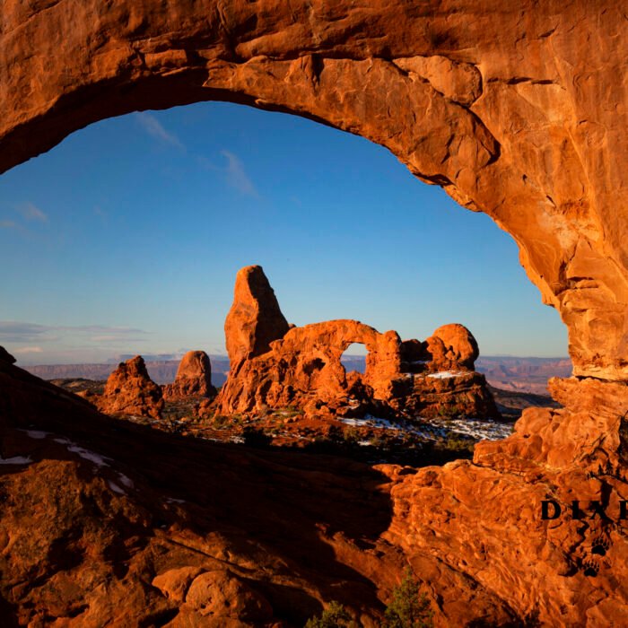 Turret Arch North Window Morning Glow